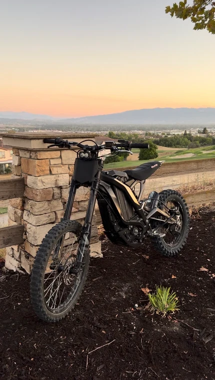 Electric dirt bike right view